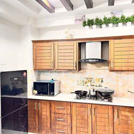 Luxury Apartment Hotel Islamabad Bagian luar foto