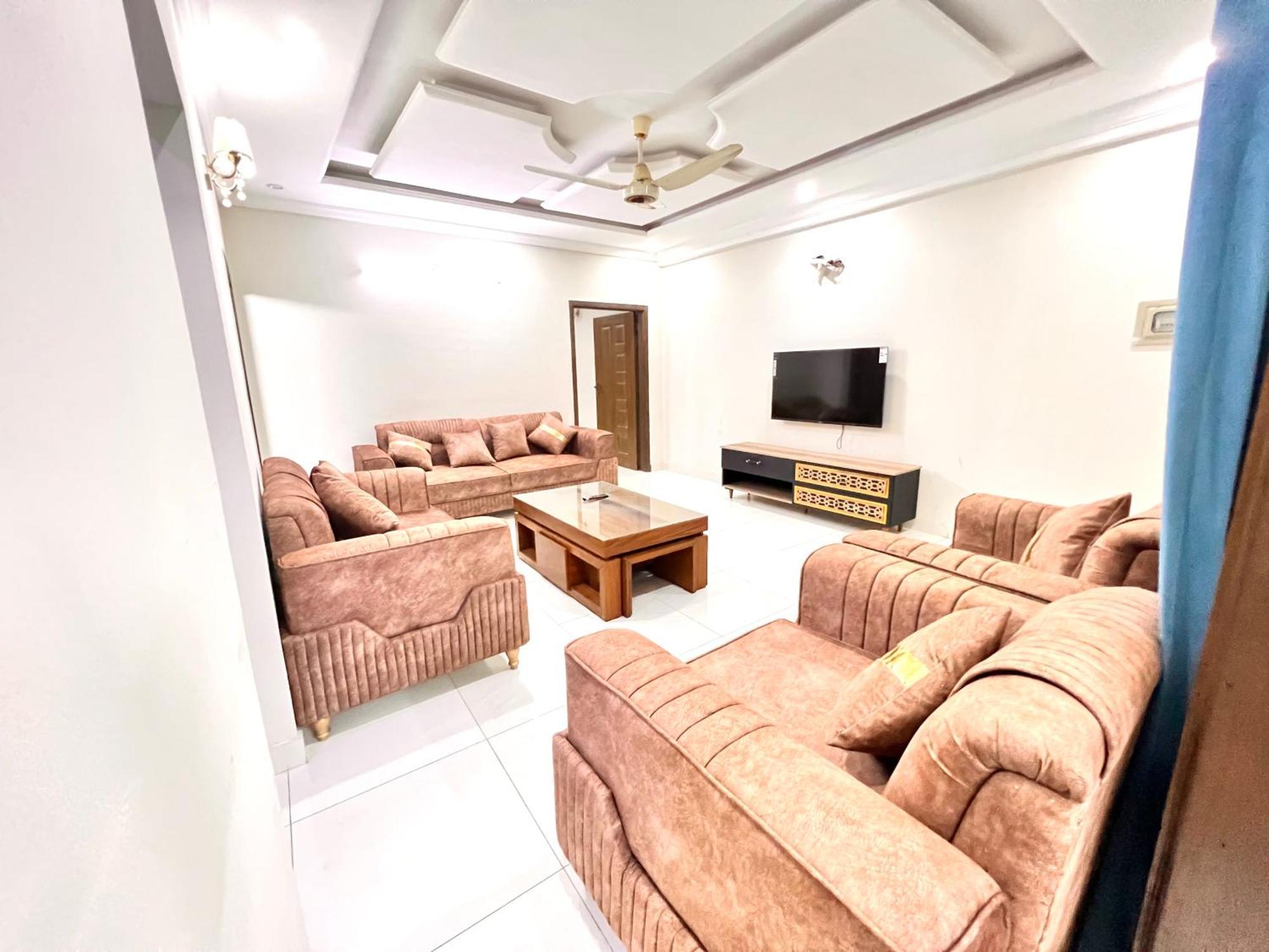 Luxury Apartment Hotel Islamabad Bagian luar foto