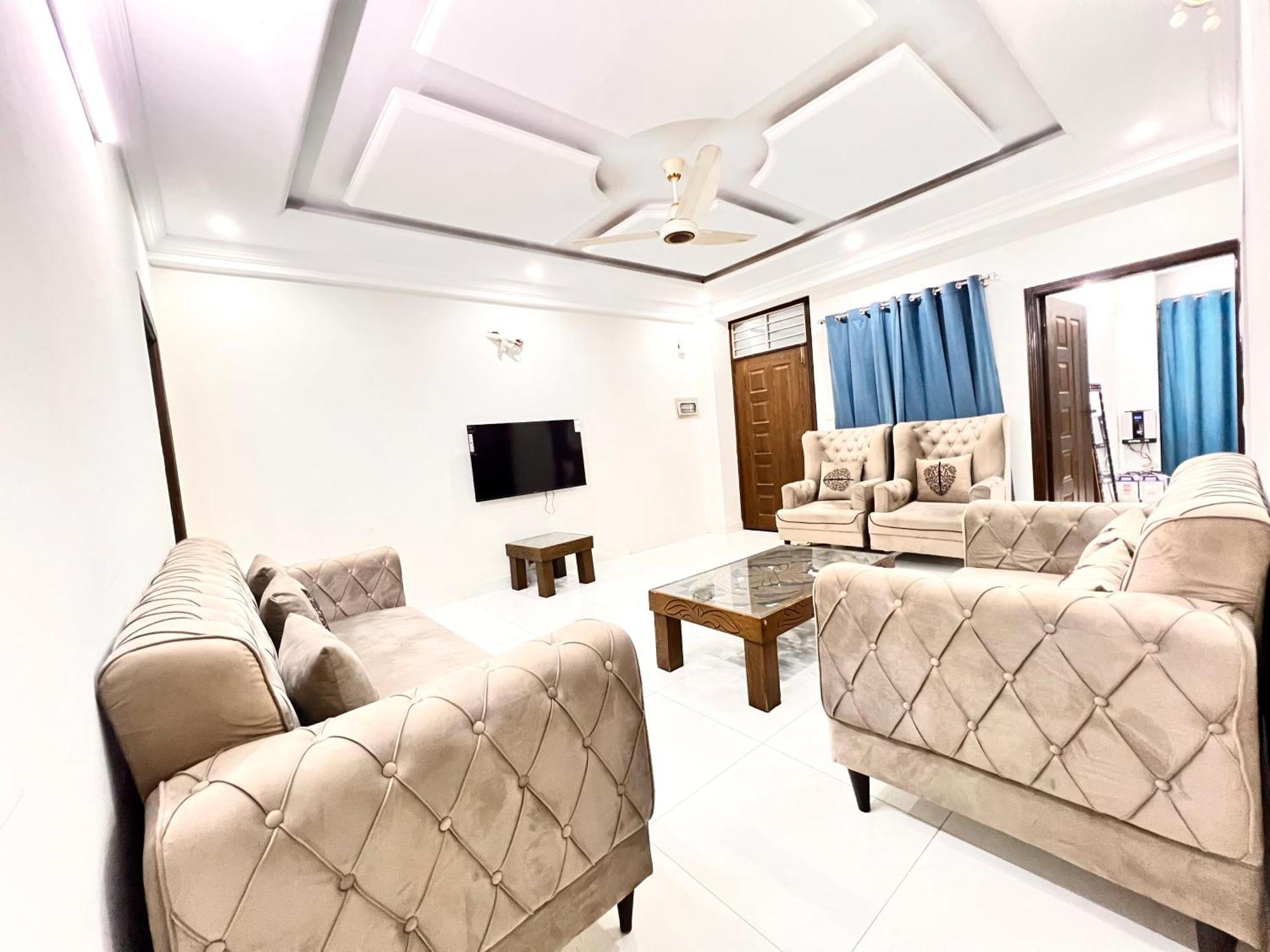 Luxury Apartment Hotel Islamabad Bagian luar foto
