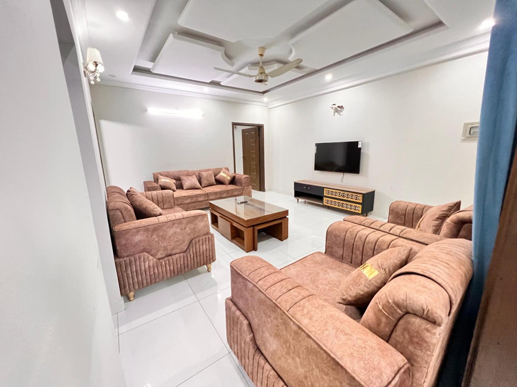 Luxury Apartment Hotel Islamabad Bagian luar foto