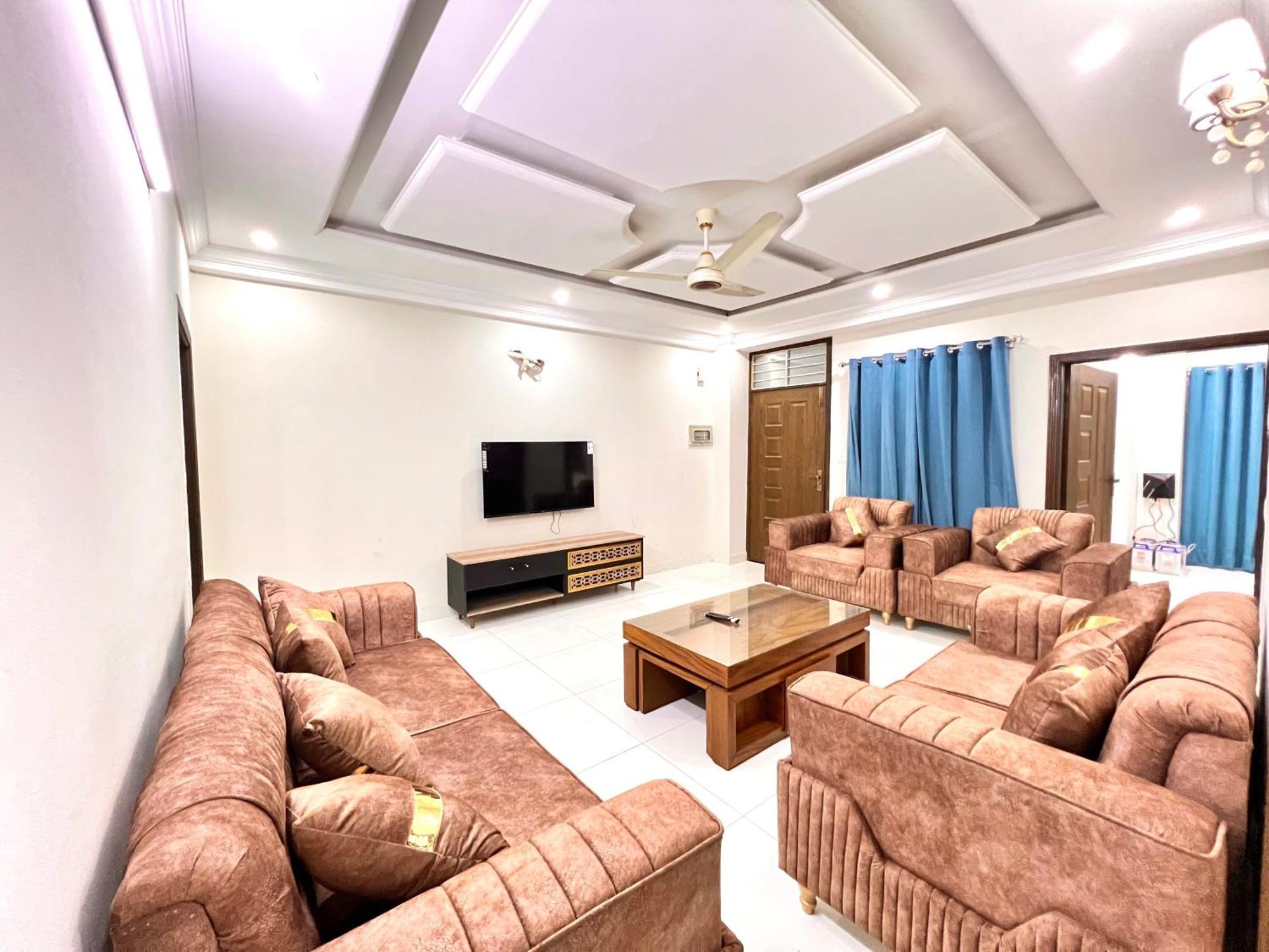 Luxury Apartment Hotel Islamabad Bagian luar foto