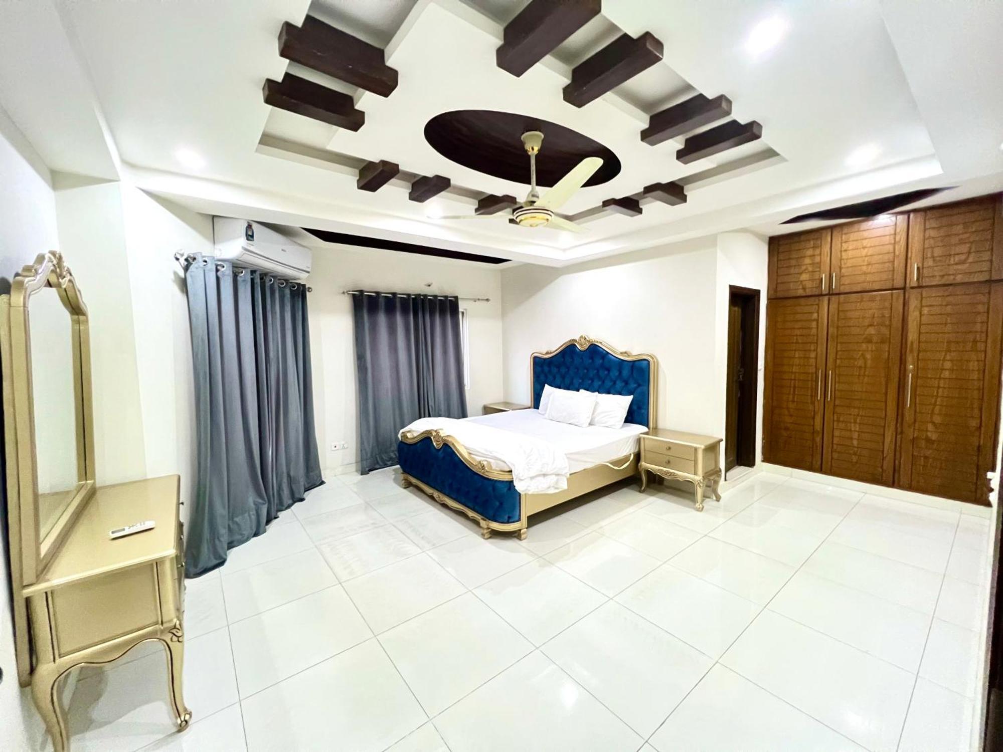 Luxury Apartment Hotel Islamabad Bagian luar foto